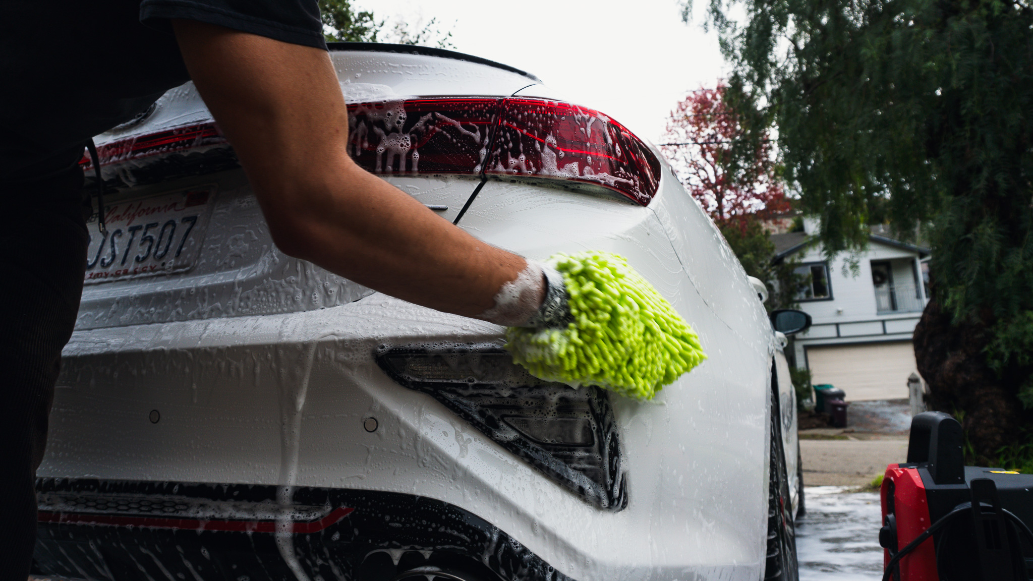 Exterior detail — hand wash and rinse